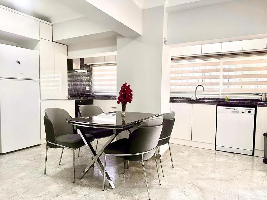 Abaa Villa Yakamoz 쿠사다시 아파트